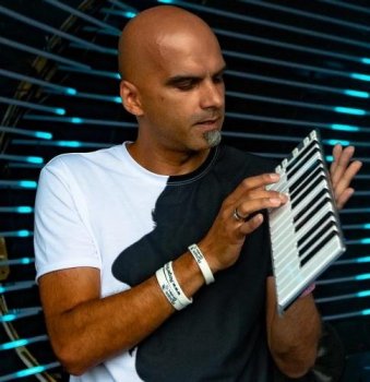 Roger Shah presents Jukebox 80s - Nightride (2021) MP3